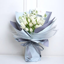 Delicate Tulip (White)