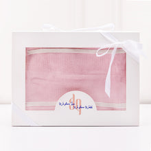 بطانية وردية